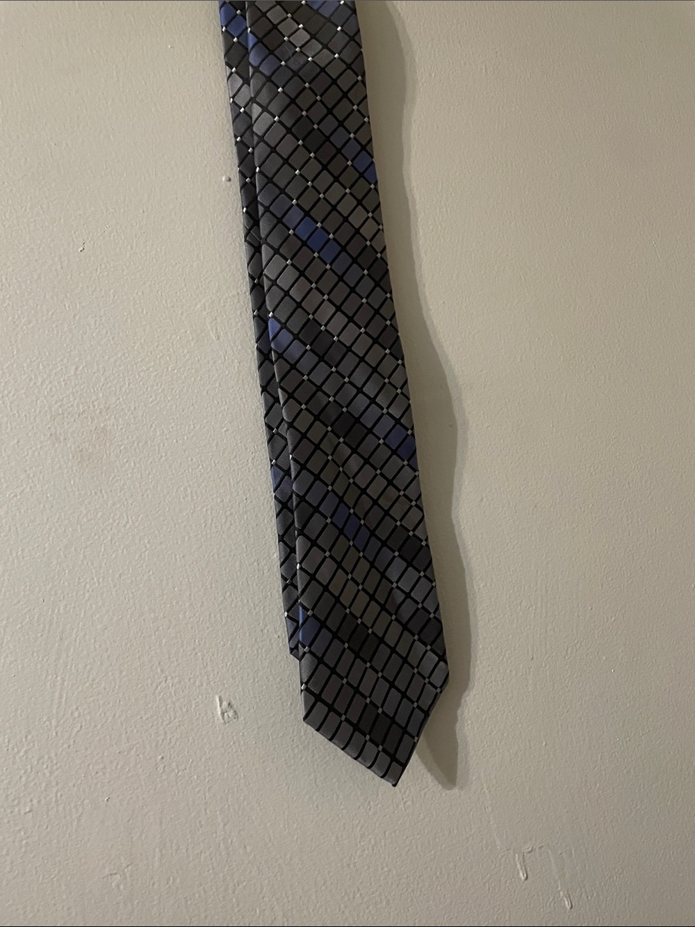 Kenneth Cole Reaction Gray and Blue Geometric Grid Tie